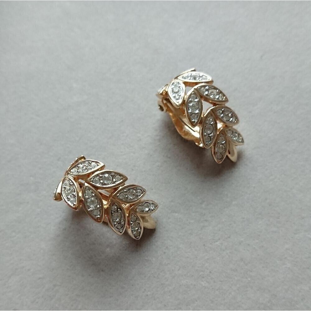Gold tone leaf Swarovski Clip On earrings - Picture 5 of 11